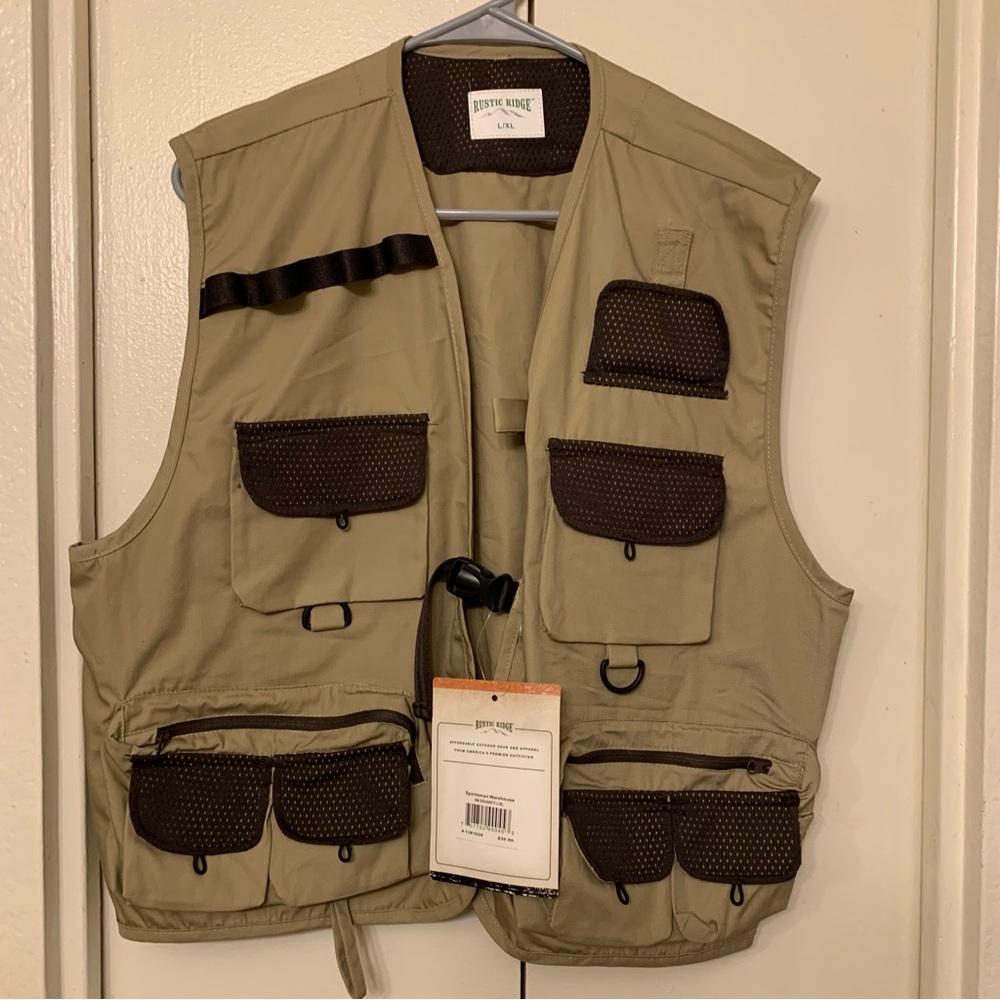 RUSTIC RIDGE  NWT Fishing Hunting Vest Size L/XL